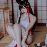 二佐Nisa《犬之眷 碧蓝爱宕旗袍》主题写真：18张全套美图