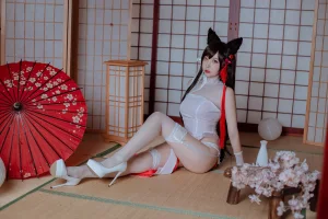 二佐Nisa《犬之眷 碧蓝爱宕旗袍》主题写真：18张全套美图