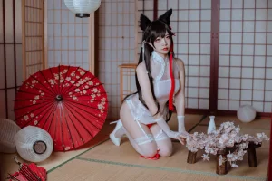 二佐Nisa《犬之眷 碧蓝爱宕旗袍》主题写真：18张全套美图
