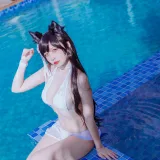 二佐Nisa《犬之眷 碧蓝爱宕泳装》主题写真：18张全套美图