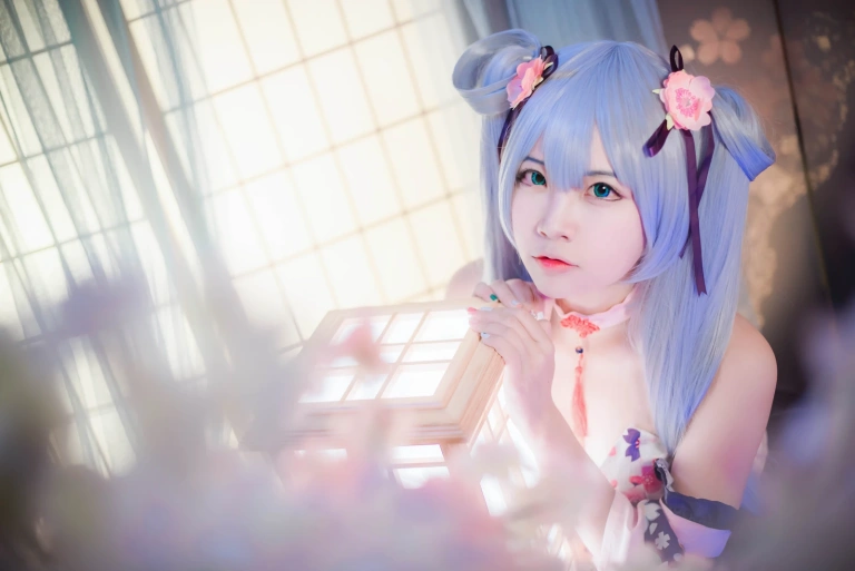 二佐Nisa《双马尾》主题写真：17张全套美图