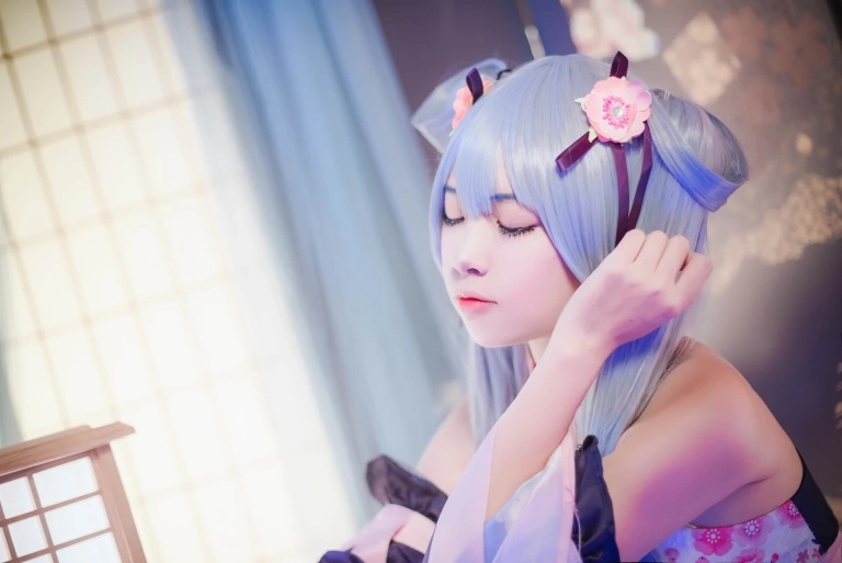 二佐Nisa《双马尾》主题写真：17张全套美图