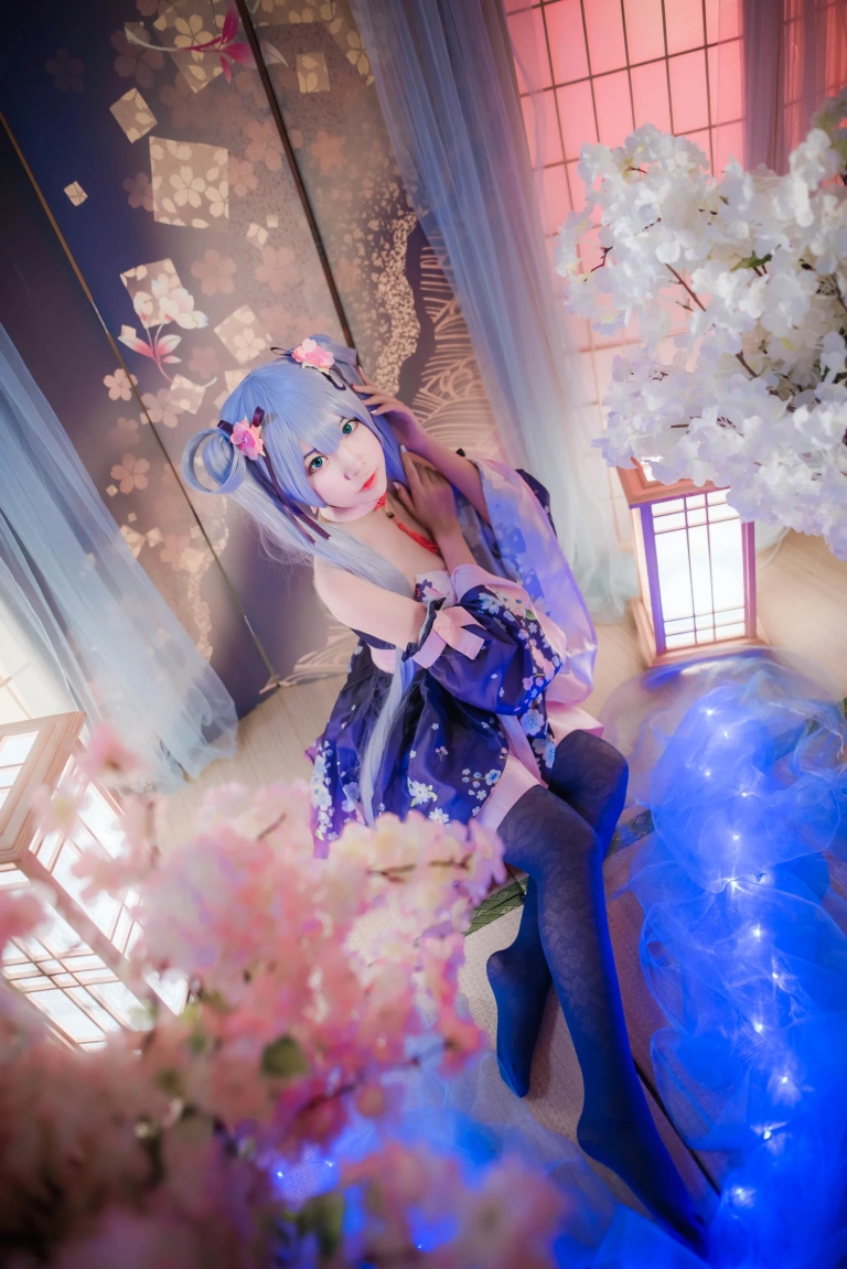 二佐Nisa《双马尾》主题写真：17张全套美图