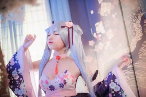 二佐Nisa《双马尾》主题写真：17张全套美图