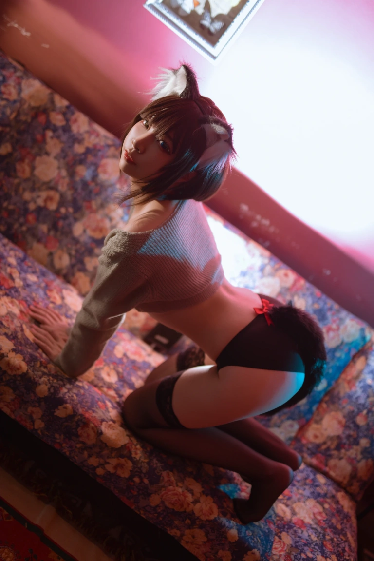 二佐Nisa《私房少女 宠物黑猫》主题写真：28张全套美图