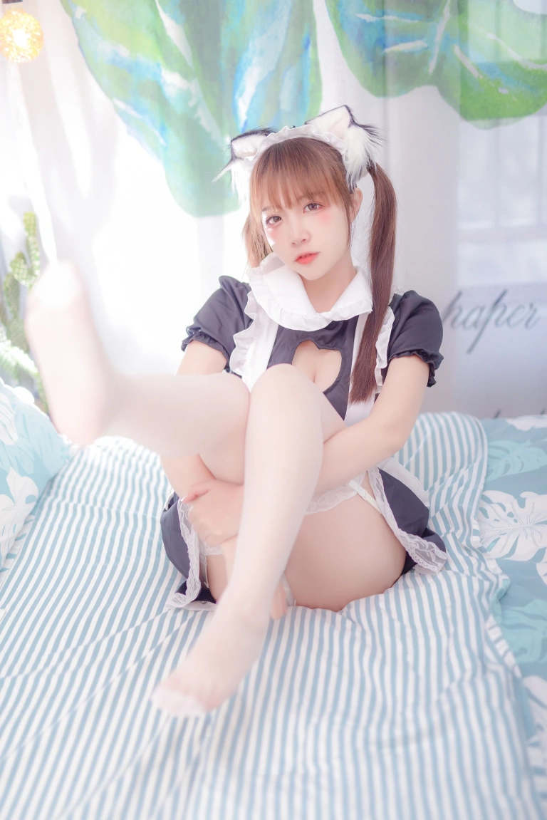 二佐Nisa《私房猫耳女仆》主题写真：44张全套美图