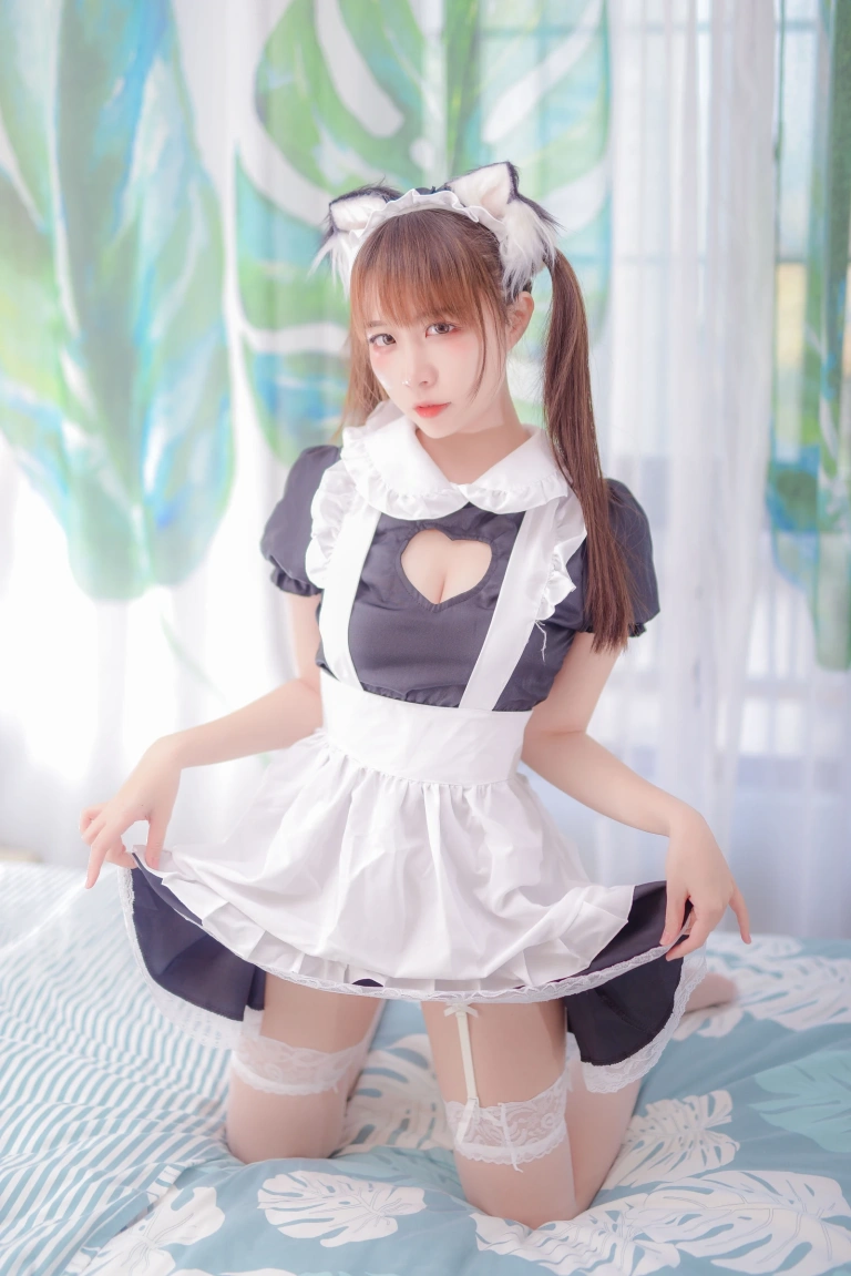 二佐Nisa《私房猫耳女仆》主题写真：44张全套美图