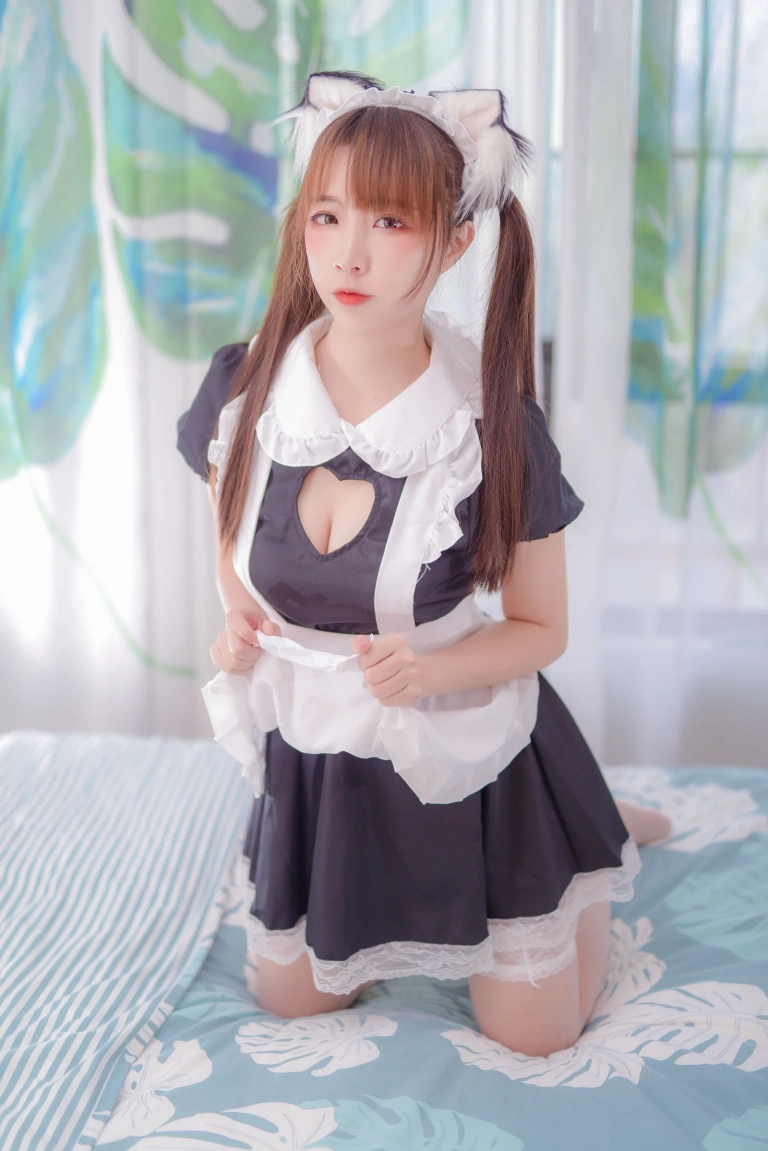 二佐Nisa《私房猫耳女仆》主题写真：44张全套美图