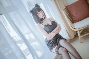 二佐Nisa《私房双人猫耳 – 日奈娇x二佐》主题写真：43张全套美图