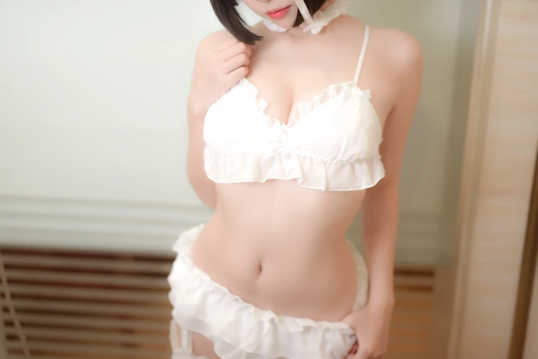 二佐Nisa《私房雪纺睡衣》主题写真：18张全套美图