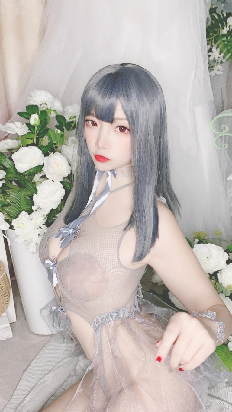 二佐Nisa《私房自拍蓝色网状比基尼》主题写真：38张全套美图