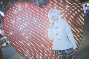 二佐Nisa《外拍》主题写真：13张全套美图