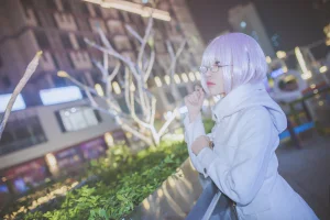 二佐Nisa《外拍》主题写真：13张全套美图