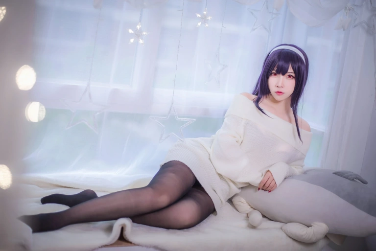二佐Nisa《霞之丘诗羽学姐毛衣》主题写真：47张全套美图