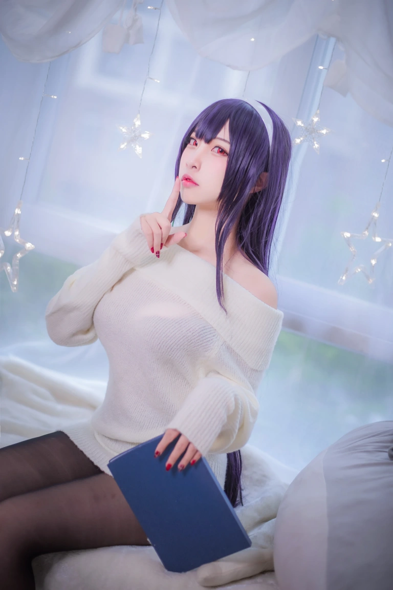 二佐Nisa《霞之丘诗羽学姐毛衣》主题写真：47张全套美图