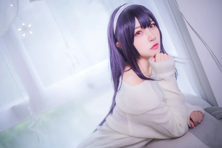 二佐Nisa《霞之丘诗羽学姐毛衣》主题写真：47张全套美图