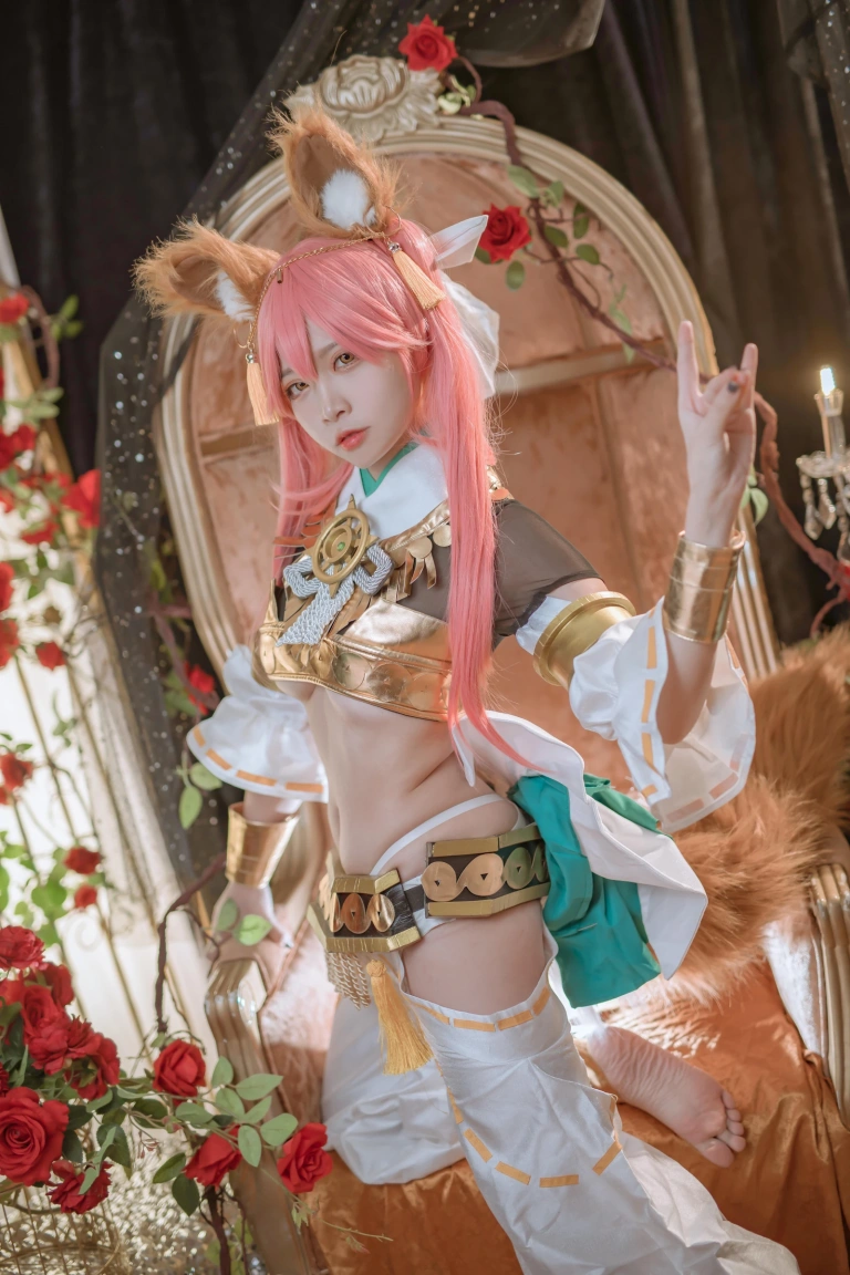 二佐Nisa《玉藻前神话礼装》主题写真：20张全套美图