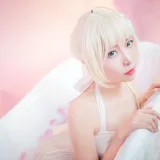 二佐Nisa《浴缸》主题写真：15张全套美图