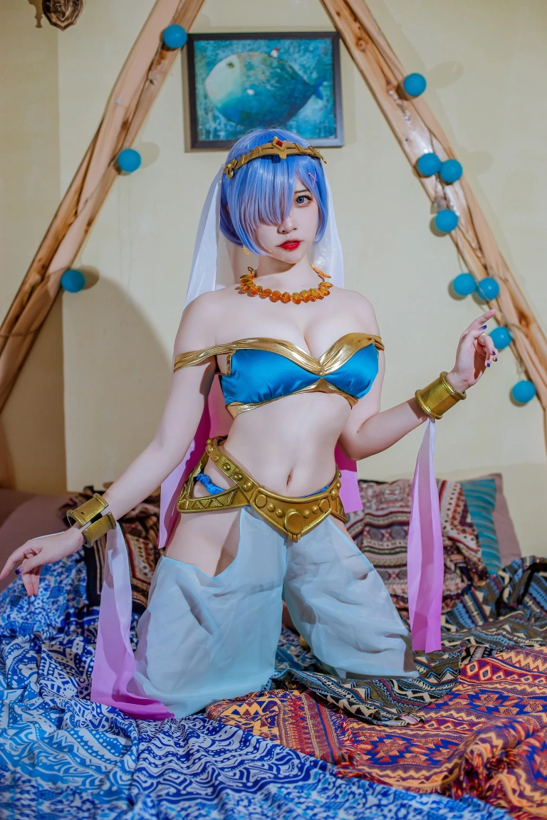 二佐Nisa《蕾姆舞娘》主题写真：9张全套美图