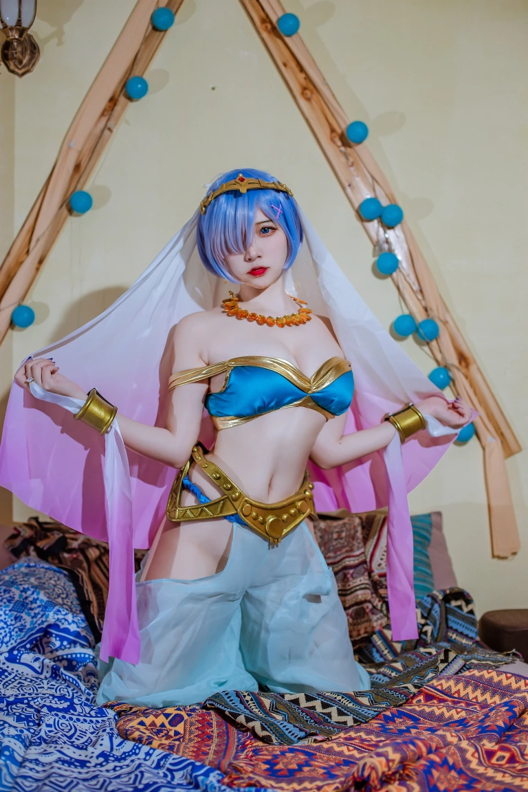 二佐Nisa《蕾姆舞娘》主题写真：9张全套美图