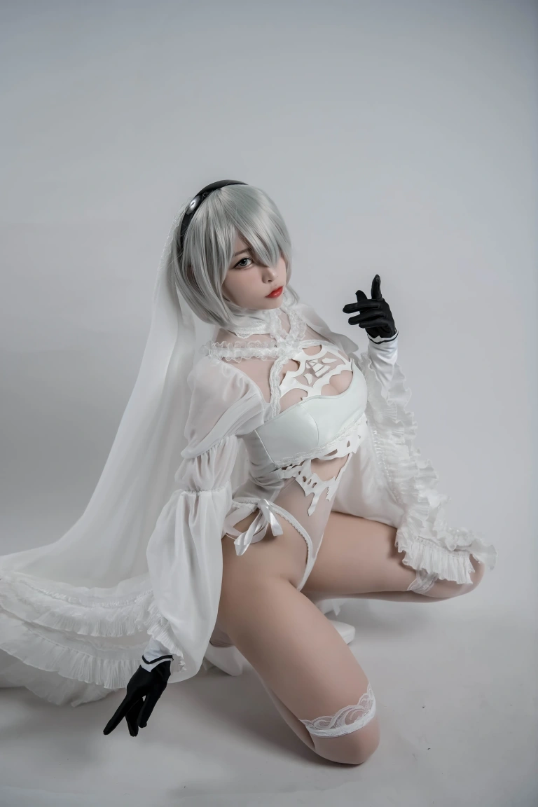 二佐Nisa《2b同人花嫁》主题写真：26张全套美图