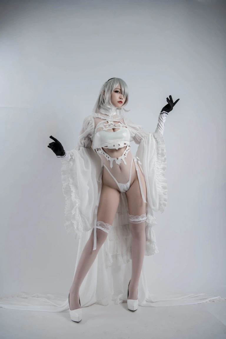 二佐Nisa《2b同人花嫁》主题写真：26张全套美图