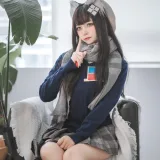 二佐Nisa《2020.11月铁粉福利 少前95式JK》主题写真：13张全套美图
