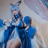 二佐Nisa《2020.12月铁粉福利 碧蓝信浓礼服》主题写真：12张全套美图