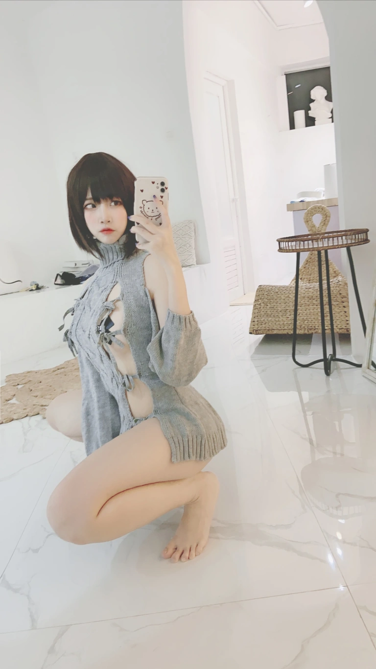 二佐Nisa《私房洞洞毛衣》主题写真：66张全套美图，含2个视频