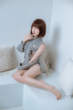 二佐Nisa《私房洞洞毛衣》主题写真：66张全套美图，含2个视频