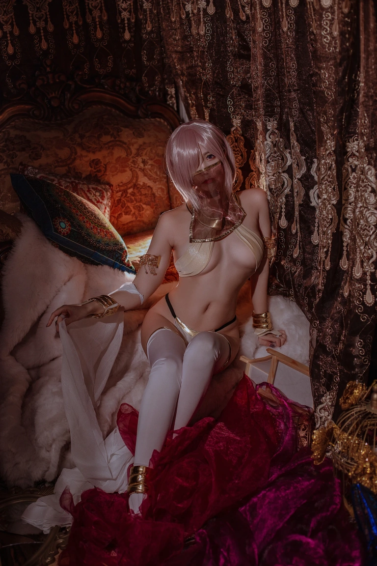 二佐Nisa《Fate玛修舞娘》主题写真：39张全套美图
