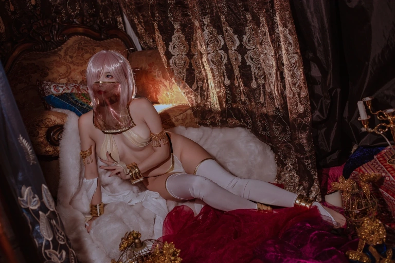 二佐Nisa《Fate玛修舞娘》主题写真：39张全套美图