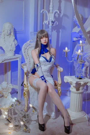 二佐Nisa《碧蓝航线 路易九礼服》主题写真：29张全套美图