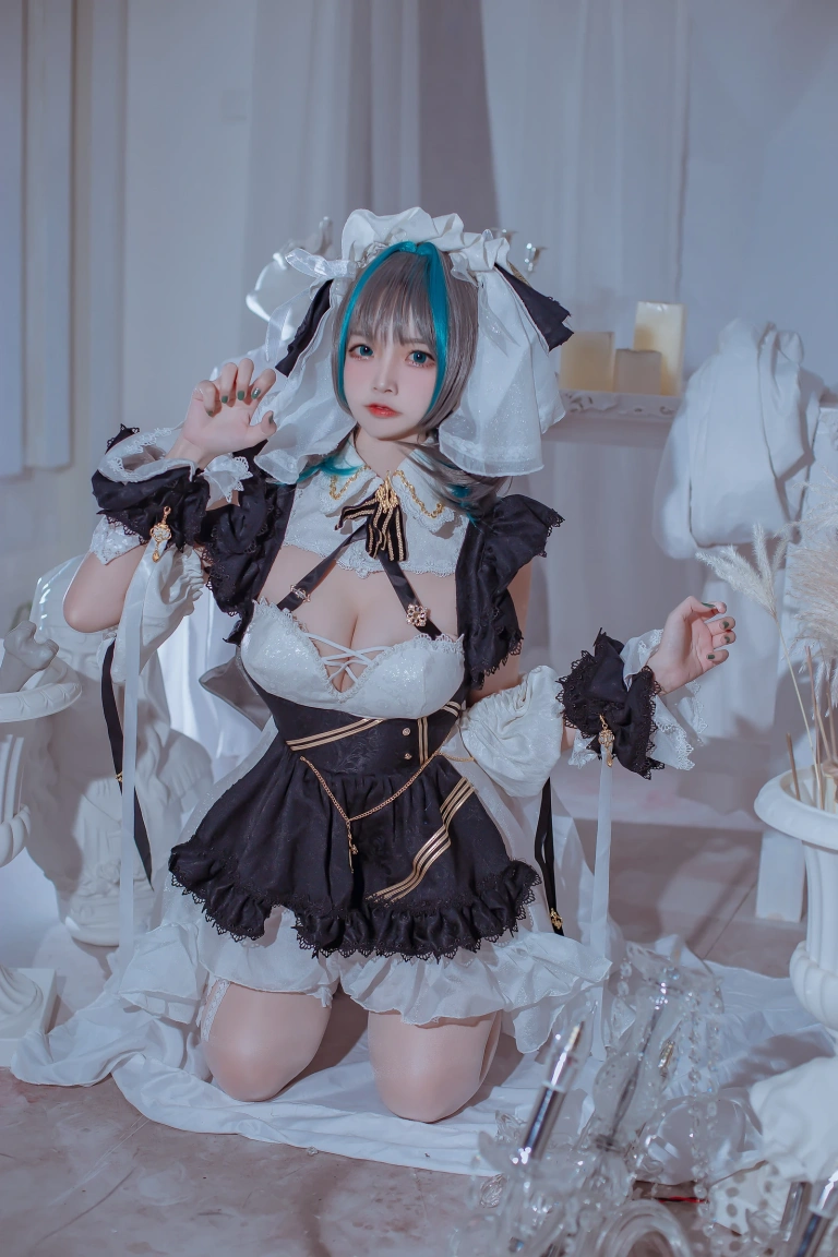 二佐Nisa《碧蓝航线 柴郡》主题写真：30张全套美图