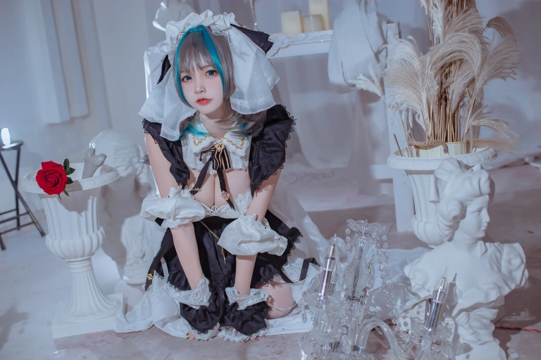 二佐Nisa《碧蓝航线 柴郡》主题写真：30张全套美图