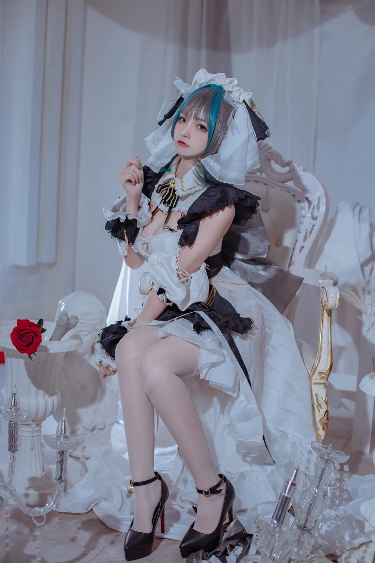 二佐Nisa《碧蓝航线 柴郡》主题写真：30张全套美图