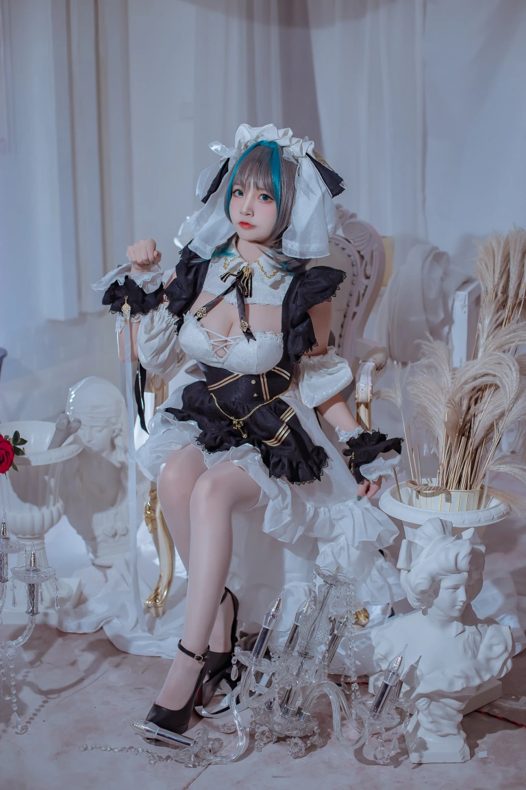二佐Nisa《碧蓝航线 柴郡》主题写真：30张全套美图