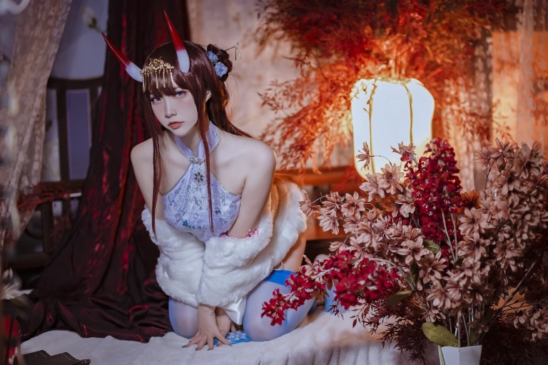 二佐Nisa《碧蓝航线 能代旗袍》主题写真：18张全套美图