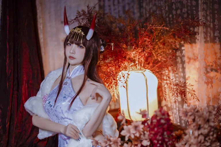 二佐Nisa《碧蓝航线 能代旗袍》主题写真：18张全套美图