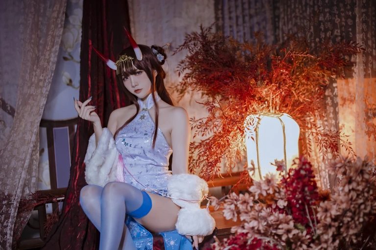 二佐Nisa《碧蓝航线 能代旗袍》主题写真：18张全套美图