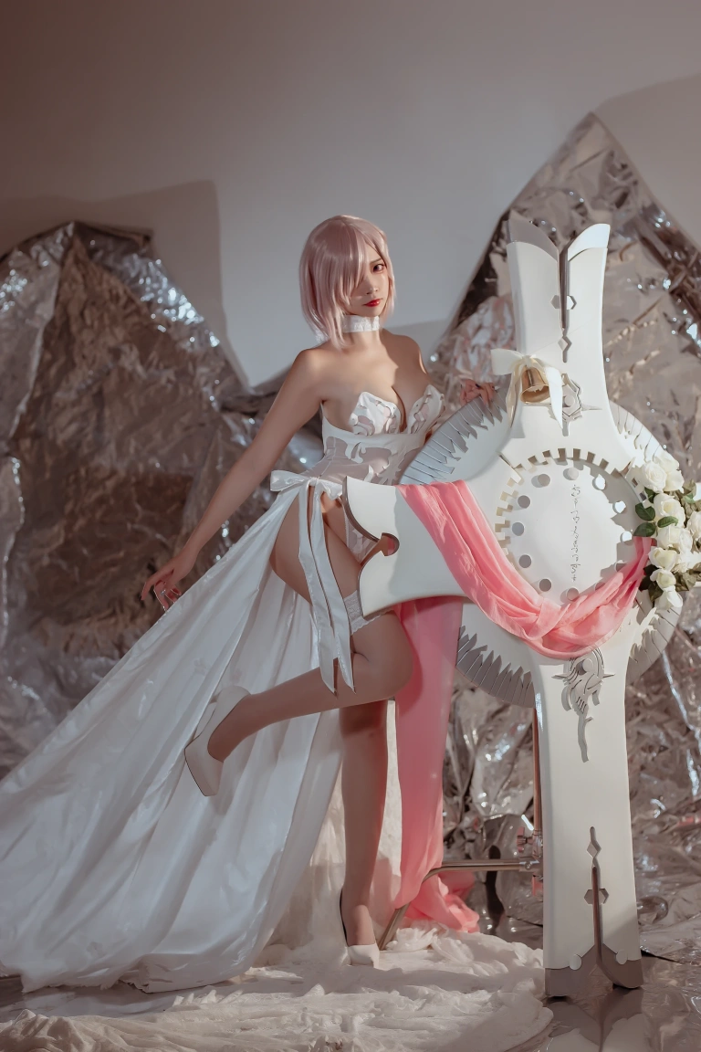 二佐Nisa《玛修婚纱》主题写真：42张全套美图