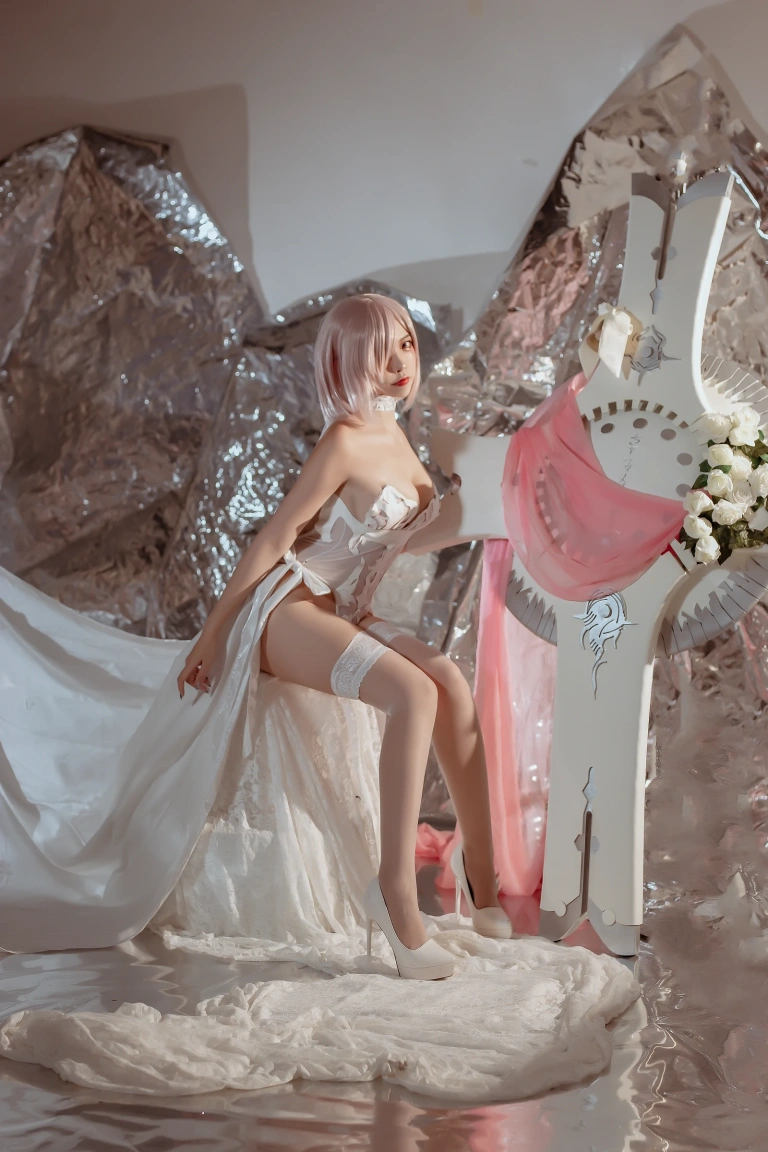 二佐Nisa《玛修婚纱》主题写真：42张全套美图