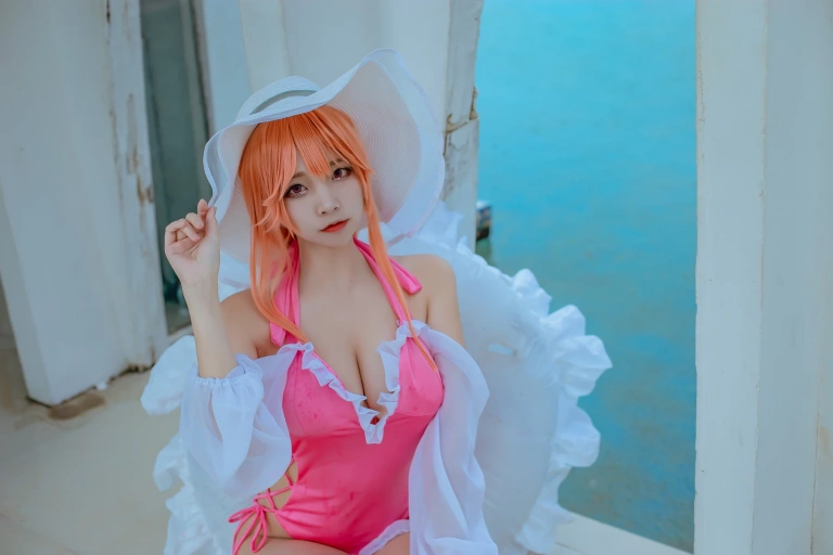 二佐Nisa《碧蓝航线 黎塞留泳装》主题写真：9张全套美图