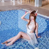 二佐Nisa《碧蓝航线 鲟泳装》主题写真：9张全套美图