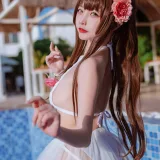 二佐Nisa《碧蓝航线 鲟泳装》主题写真：9张全套美图