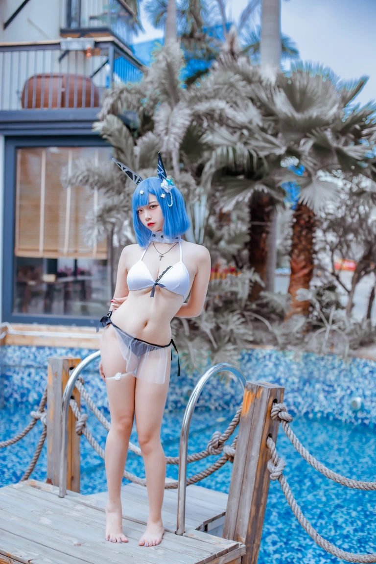 二佐Nisa《碧蓝航线 加斯科涅》主题写真：20张全套美图