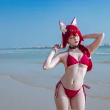 二佐Nisa《碧蓝航线 千代田泳装》主题写真：20张全套美图