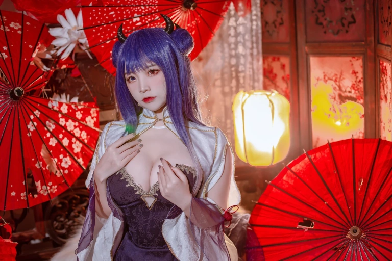 二佐Nisa《碧蓝航线 伊吹旗袍》主题写真：29张全套美图