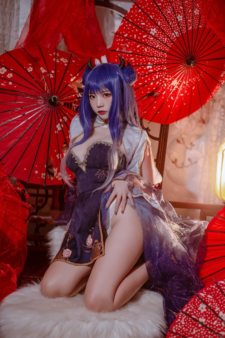 二佐Nisa《碧蓝航线 伊吹旗袍》主题写真：29张全套美图