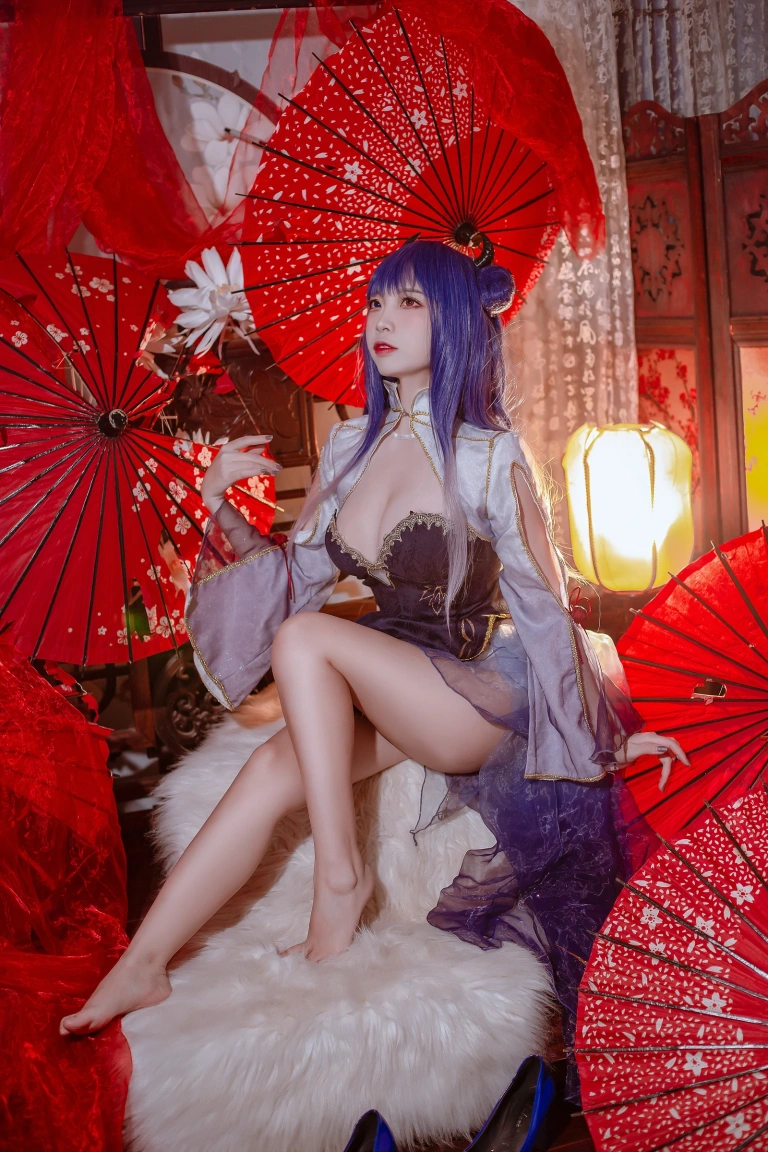 二佐Nisa《碧蓝航线 伊吹旗袍》主题写真：29张全套美图